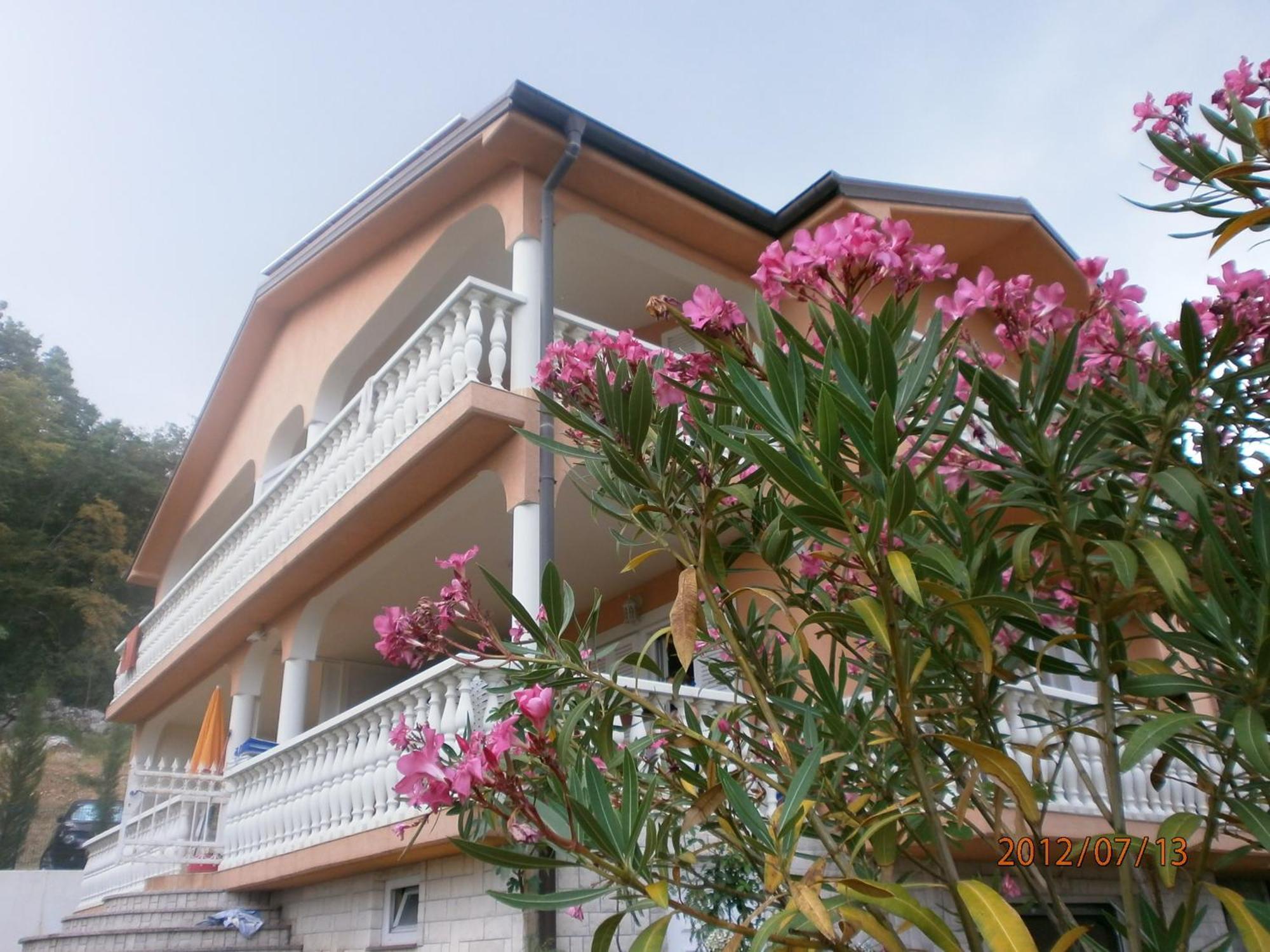 Apartments Viktorija Omišalj Zewnętrze zdjęcie